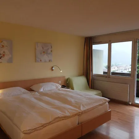 Sherlock Holmes Hotel 3*
