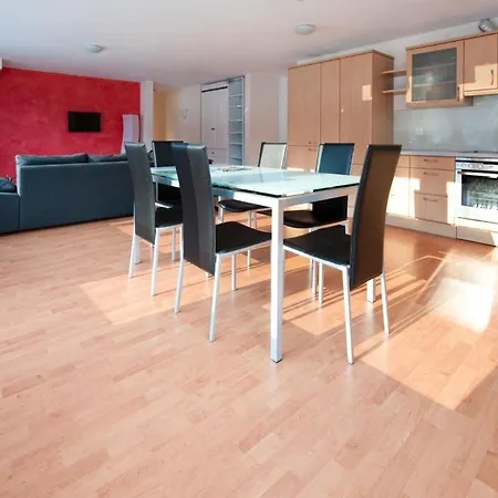 Hotell Sherlock Holmes & Khana Restaurant 